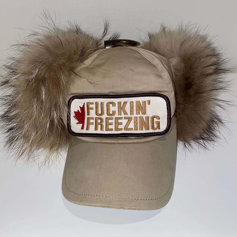 Dsquared2 awesome cap with fur Vintage Unique ☀️❄️❤️